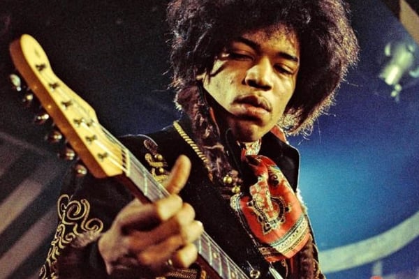 09 - Hendrix 03 - 1000x660